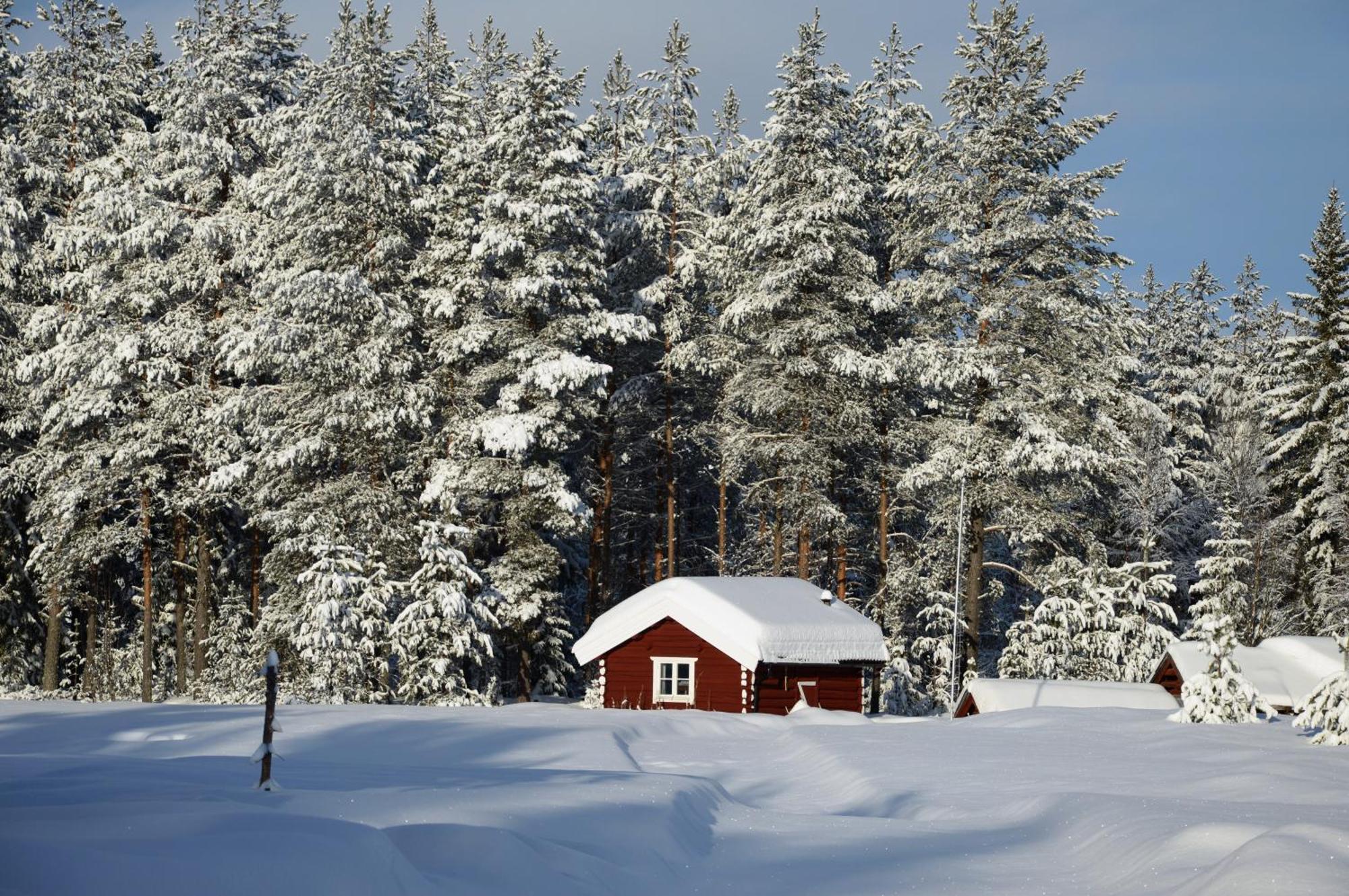 Hytte Anno 1721 Uten Internett, Strom, Vann - Men Med Rodmalt Utedo Ljordal Екстер'єр фото