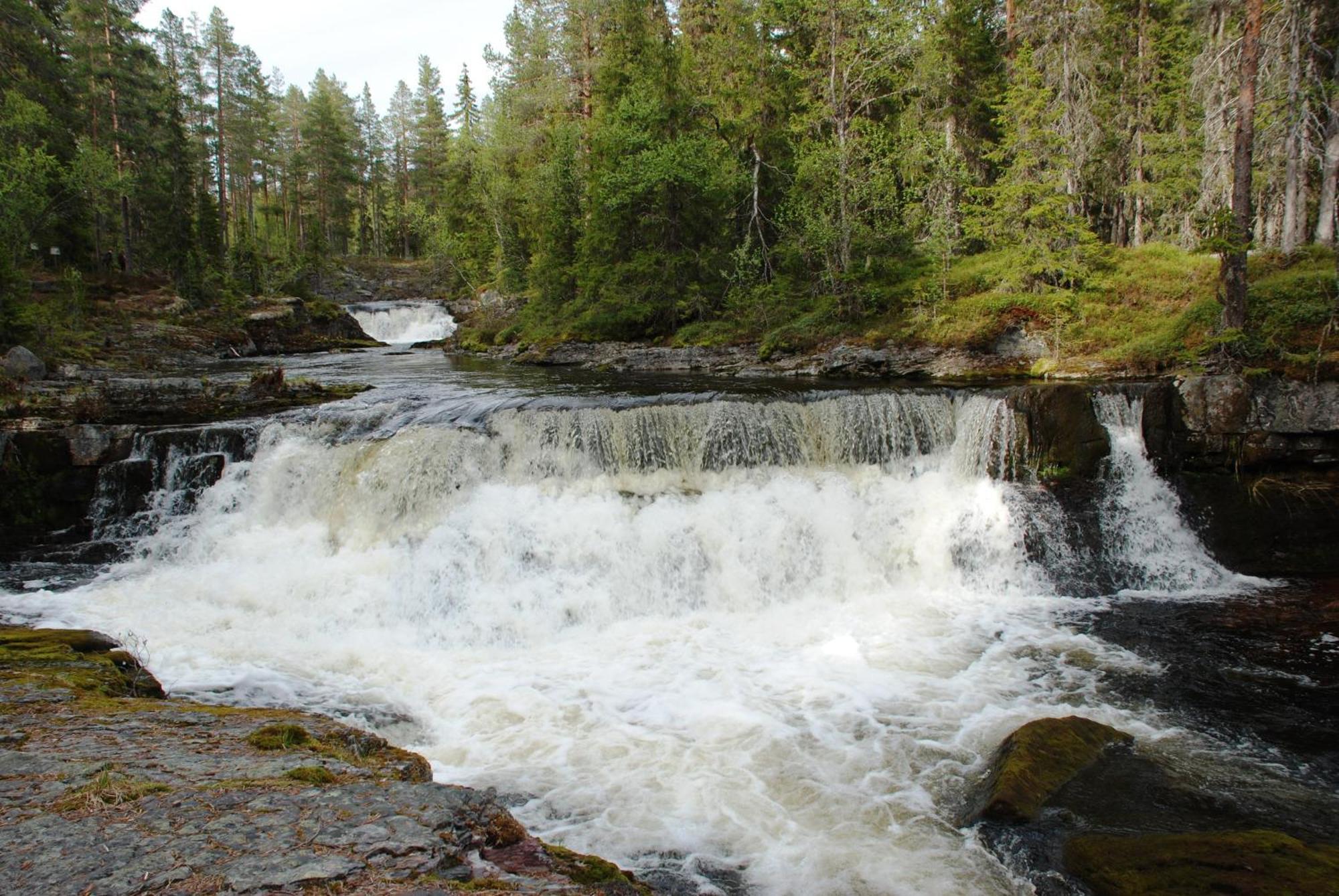 Hytte Anno 1721 Uten Internett, Strom, Vann - Men Med Rodmalt Utedo Ljordal Екстер'єр фото
